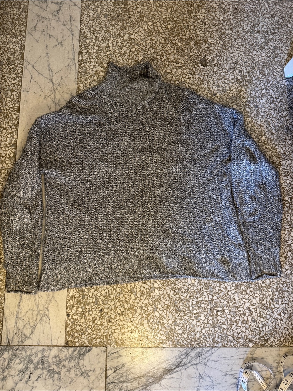 American Eagle Cozy Marled Gray Turtleneck Sweater